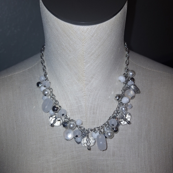 Elegant Silver and White Beaded Necklace - Picture 1 of 7